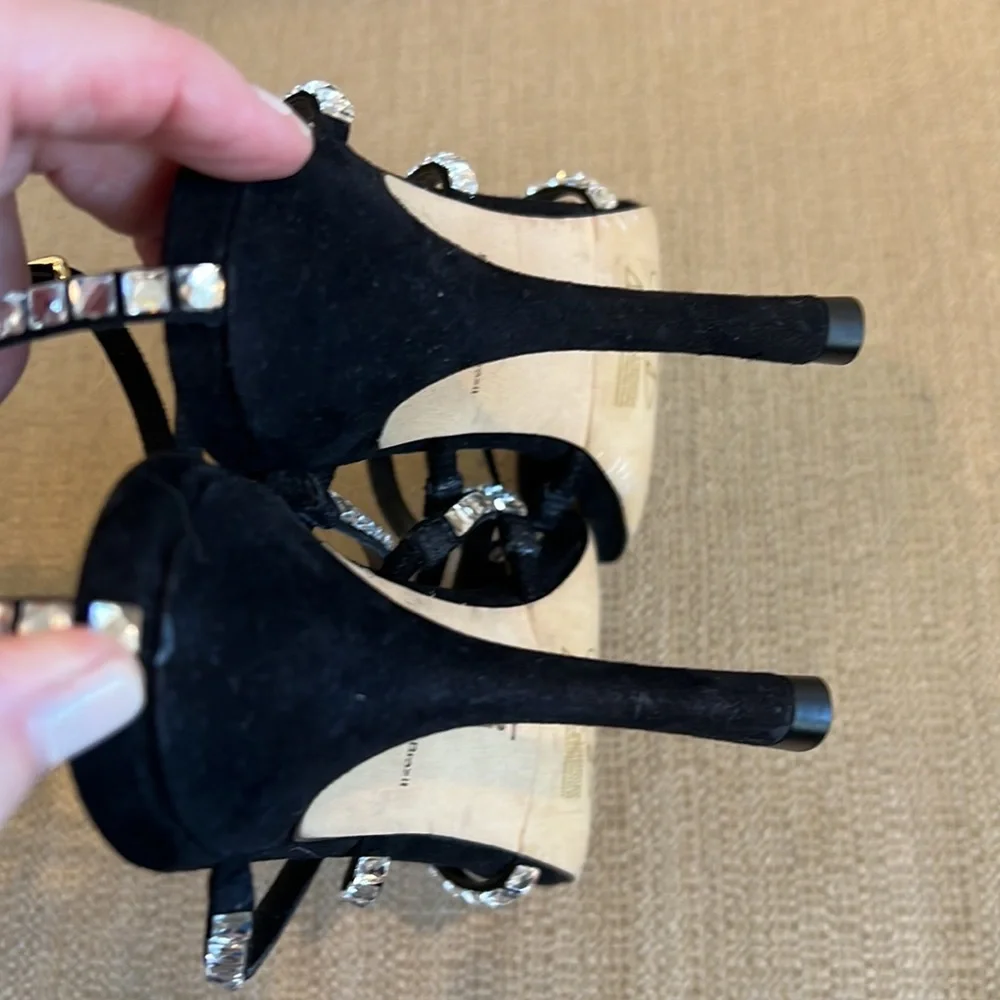NWT Larroude Black Suede Sasha Heels